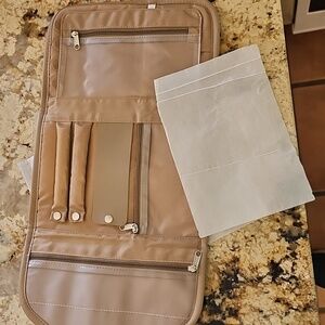 8 Other Reasons Travel Jewelry Organizer